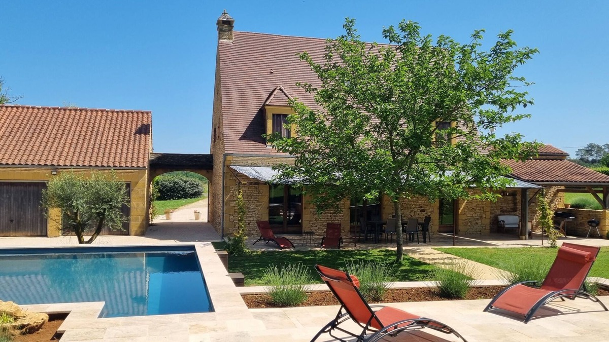 Saint-Genies House | DOMAINE DU ROZEL, 6 people, swimming pool, 12km from SARLAT