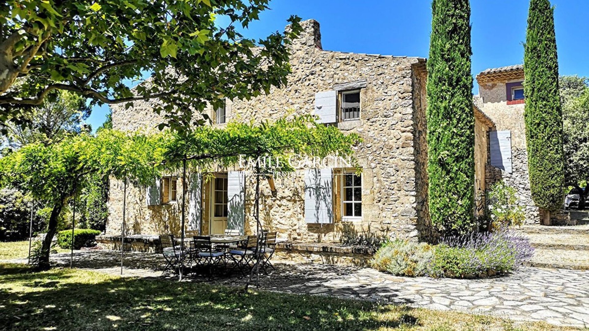 La Bastide-des-Jourdans House | Domaine de Beaumont, comfortable privacy area with pool and tennis court.