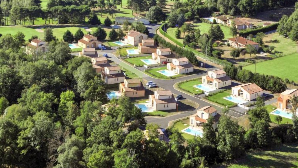 Pont-de-Larn House | Domaine Royal Green V68I by Interhome
