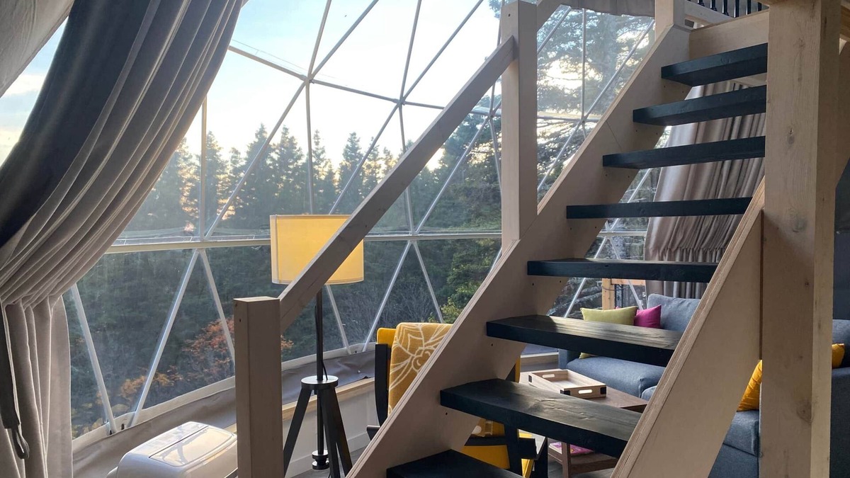 Perce Ski Chalet | Dome #2 forested at Domaine Renard