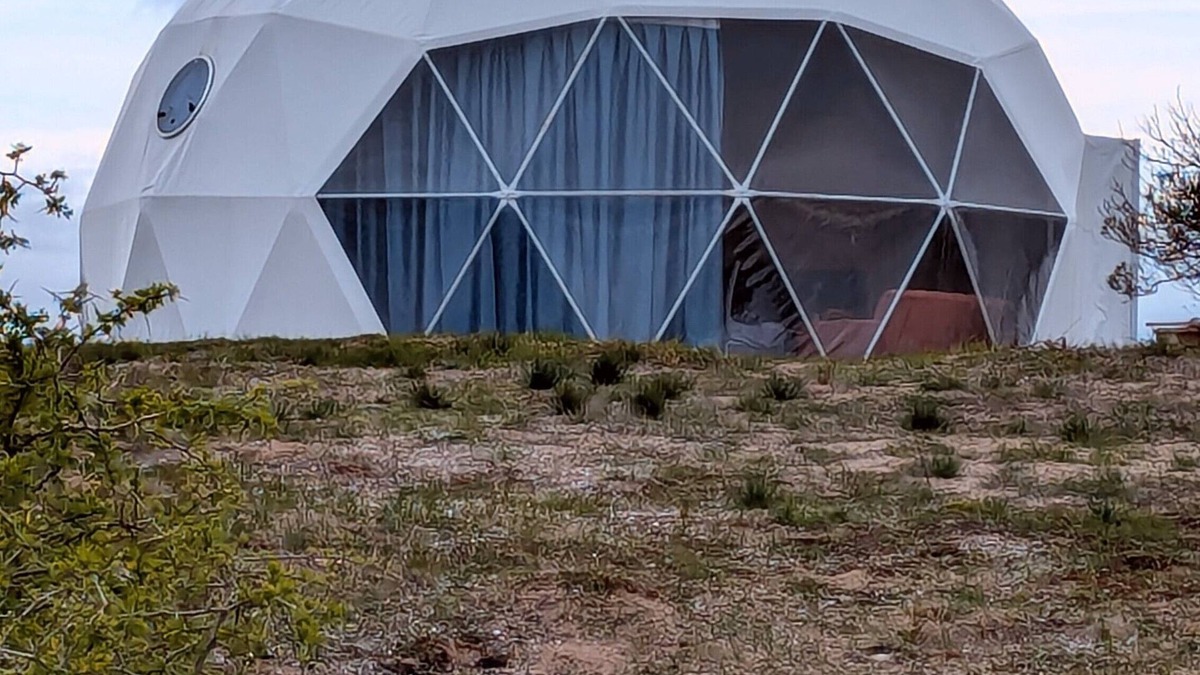 Minlacowie Apartment | Dome at Hardwicke- Eco-Friendly Glamping Dome! Linen provided!