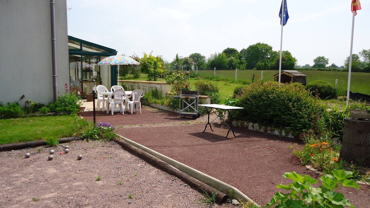 Le Breuil-en-Bessin House | domisiladoré: spacious ground floor accessible to people with reduced mobility (PRM)