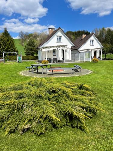 Uherce Mineralne House | Domki nad Stawem Uherce