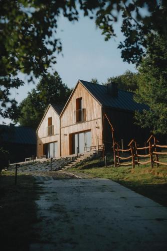 Lubenia Villa | Domki W Sam Las & SPA Lubenia