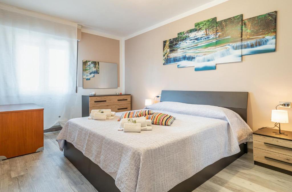 Luni Mare Apartment | Domus Lucis Apartment Terrace & Private Parking