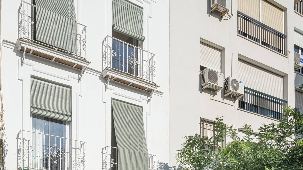 Doctor Barraquer-Grupo Renfe-Policlinico Apartment | Don Fadrique Apartments by Olala Homes