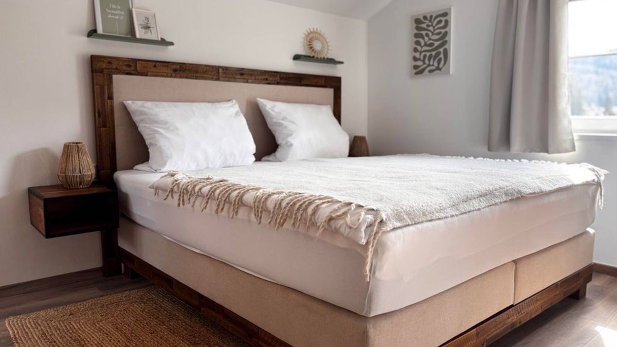 Fuschl am See Bed & Breakfast | Doppelbettzimmer MIT Balkon - Pension Stöllinger