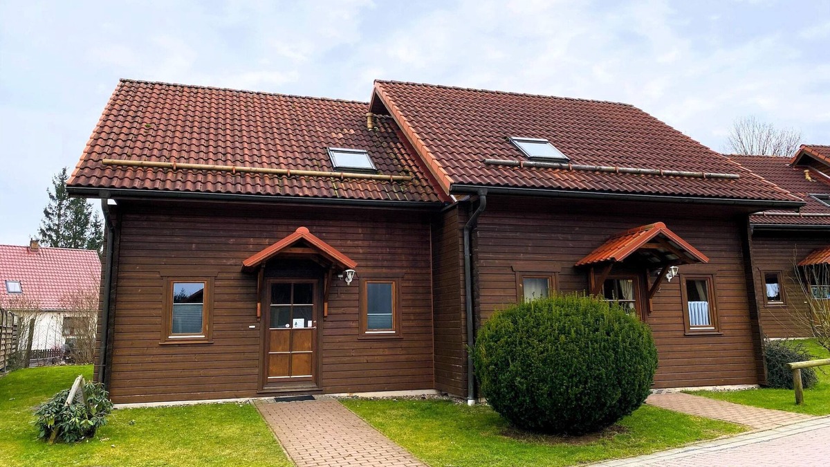 Rotacker House | Doppelhaushälfte in Hasselfelde