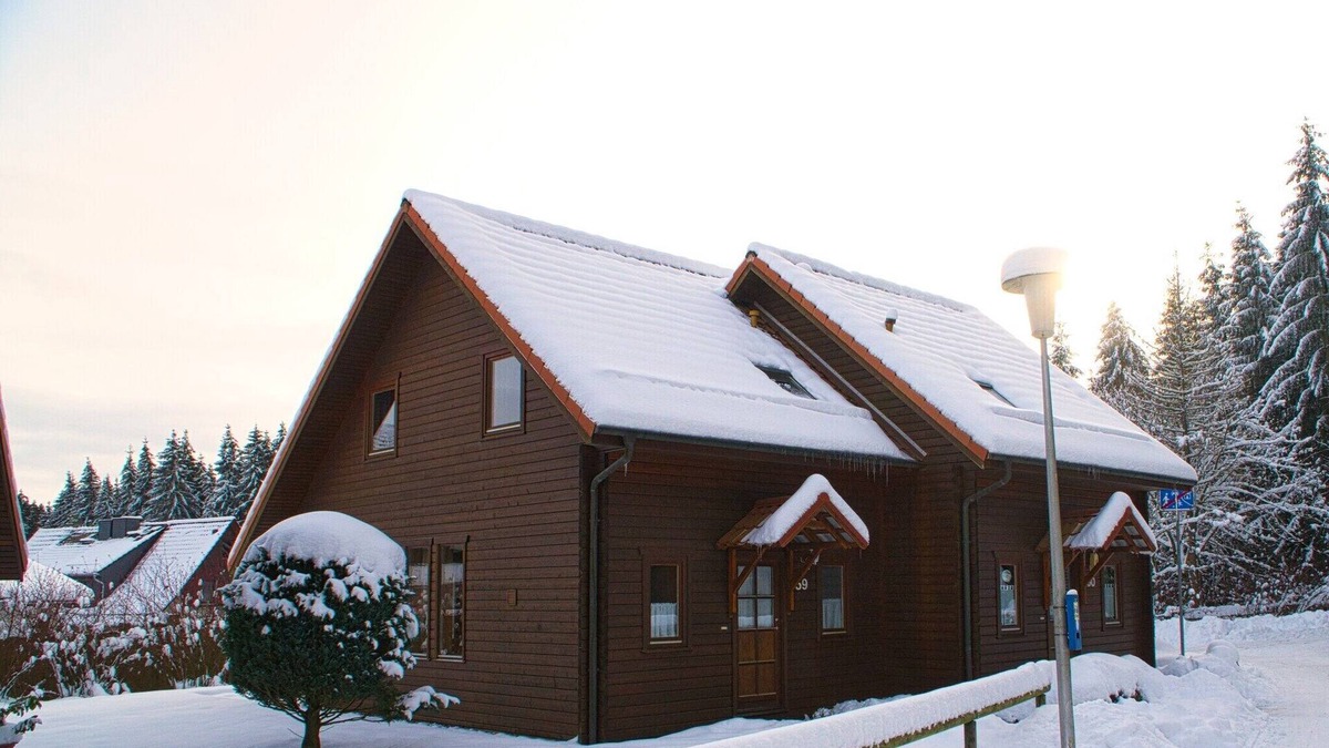 Rotacker House | Doppelhaushälfte in Hasselfelde