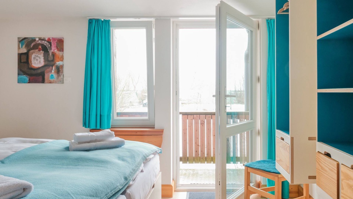 Schwerin Apartment | Doppelzimmer 3 - Türkis - Urlaub auf dem Biohof