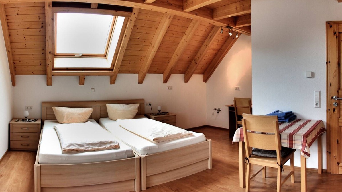 Weiler Apartment | Doppelzimmer mit Dusche und WC, Teilweise Etagenbad