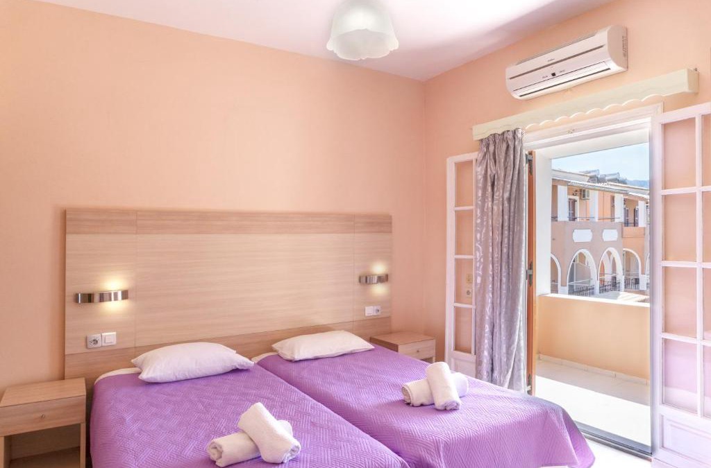 Agios Georgios Pagon Apartment | Dora Apartment Pagoi 3