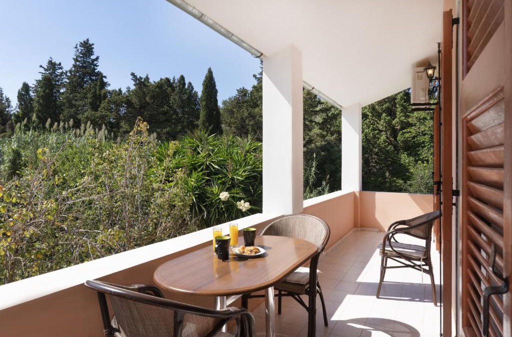Agios Georgios Pagon Apartment | Dora Apartment Pagoi 1