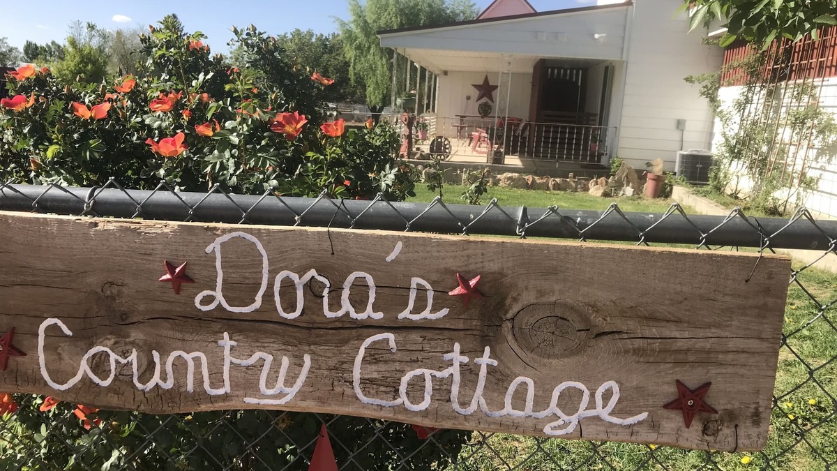 Escalante House | Dora's Country Cottage