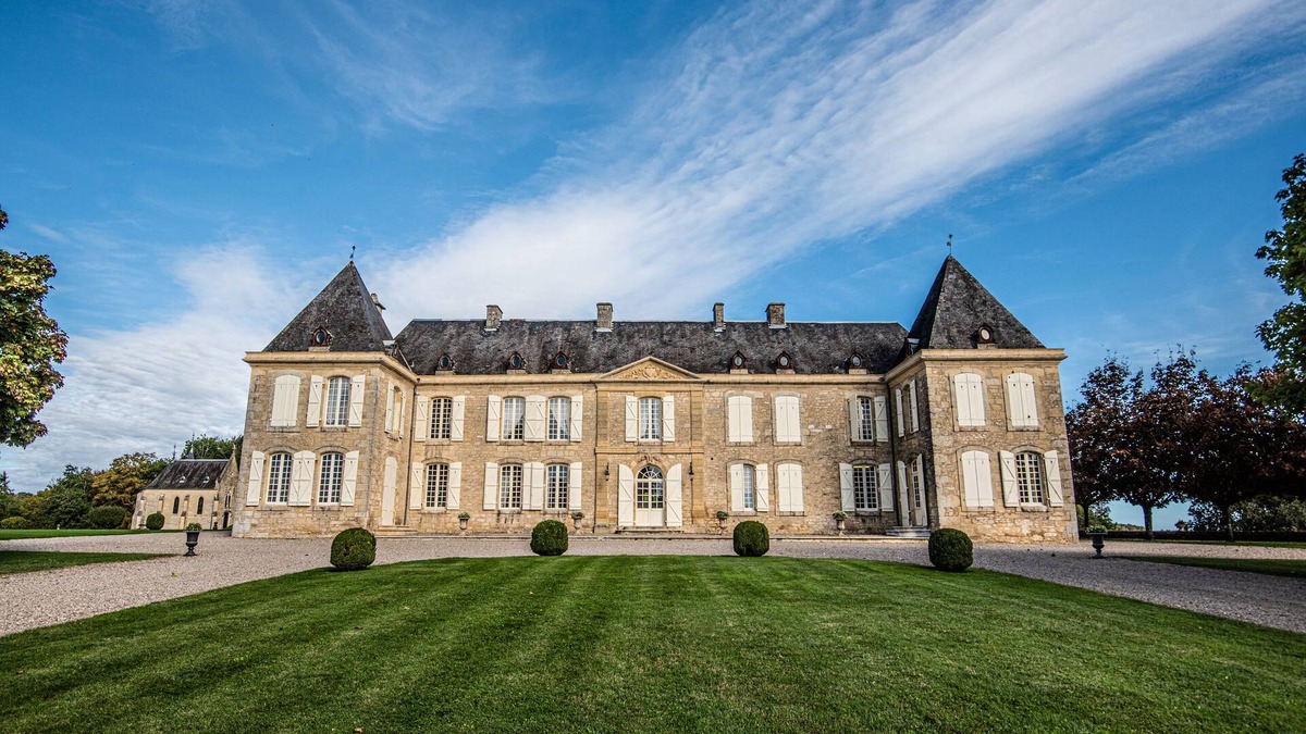 Castelnaud-la-Chapelle House | Dordogne, exceptional chateau with view and swimming pool