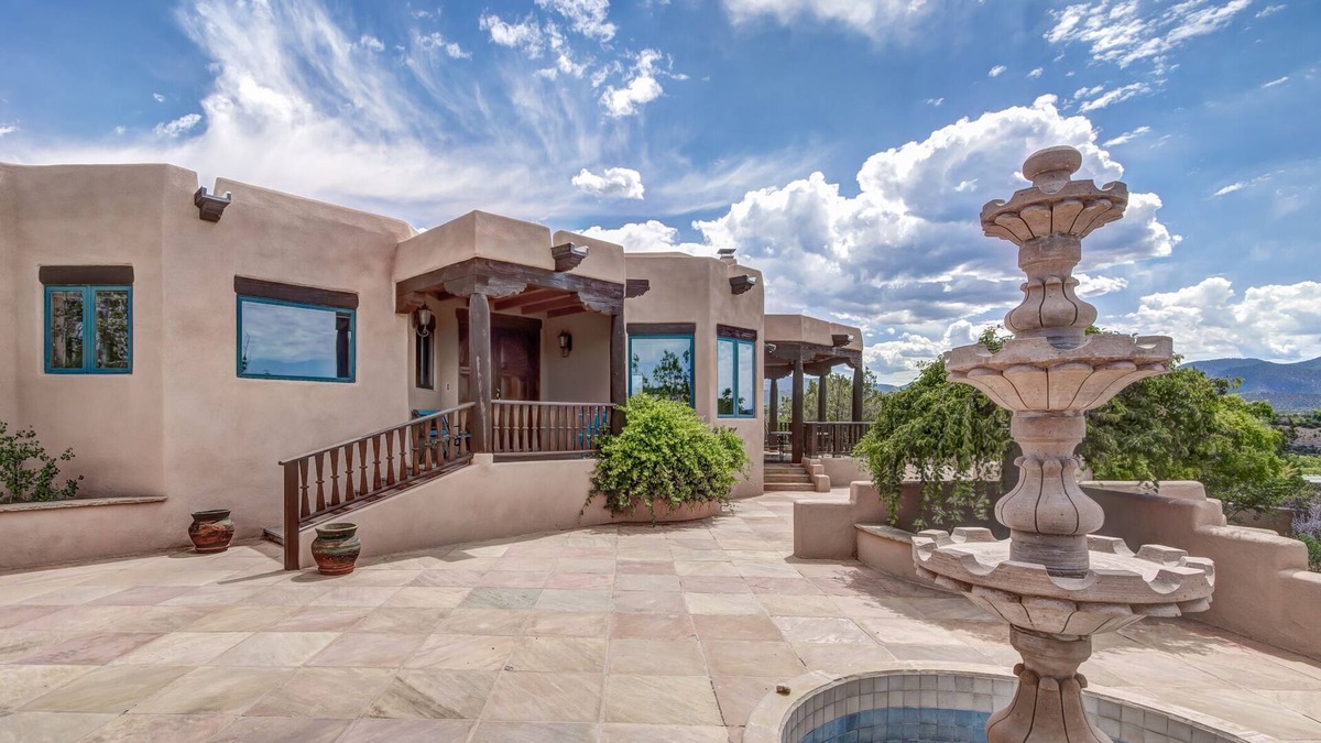 Santa Fe House | Dorthia Garden Retreat & Views | Stunning 360 View