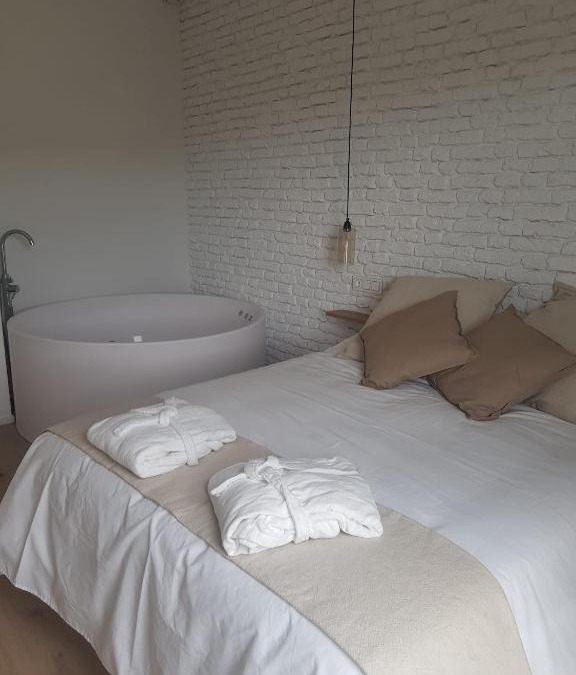 Melida Apartment | Dos Alas Rojas, casa con jacuzzi para dos personas