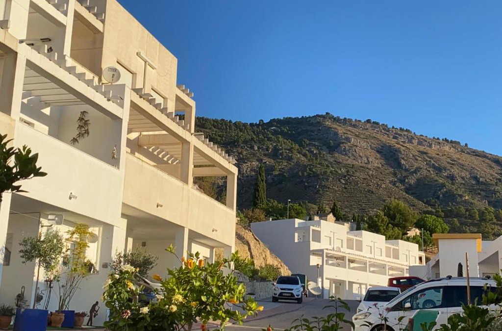 Relleu House | Dos Senoras Gordas