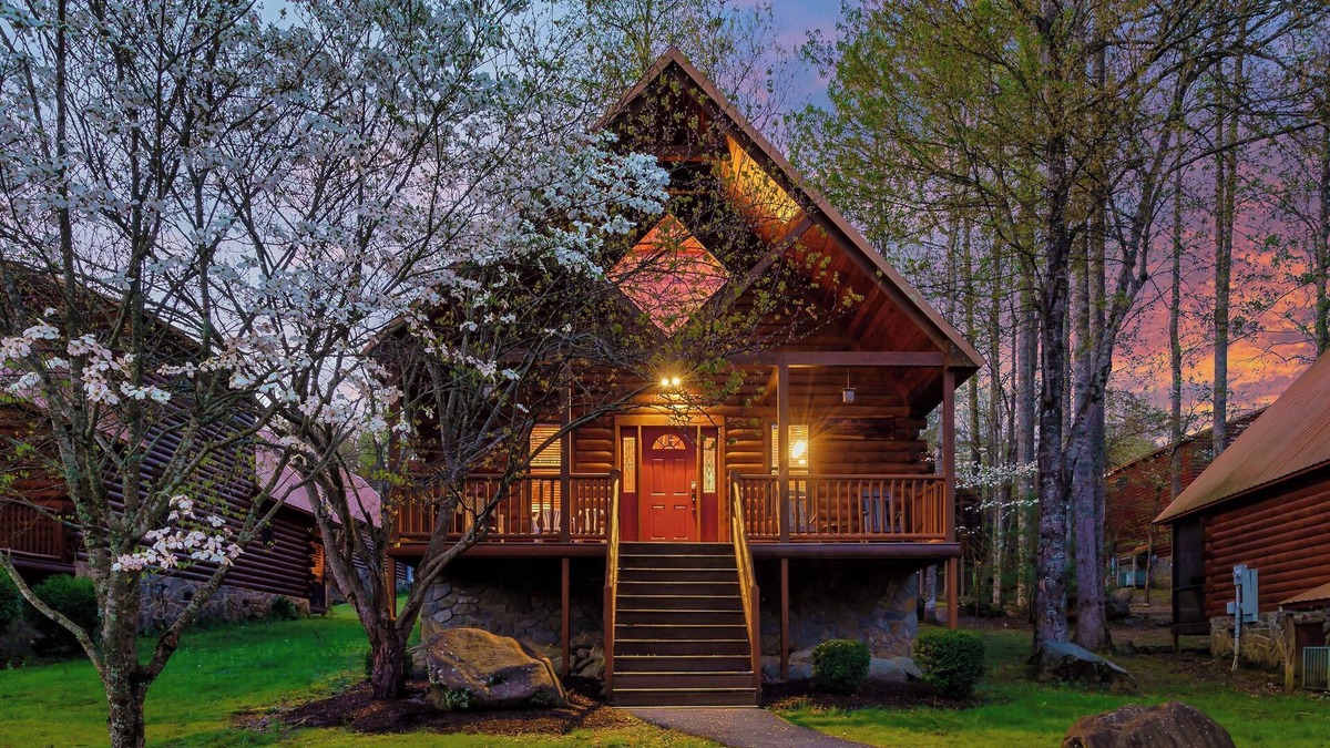 White Oak Lodge Cabin | Dottie’s Place by Beyond Expectations – Smoky Mtn Getaway w/Resort Perks