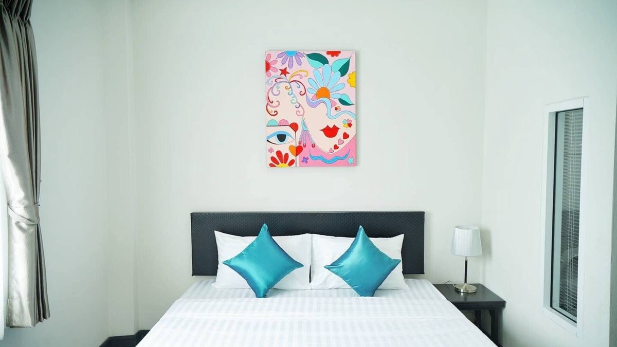 Sanambin Hotel | Double bed with ABF near Don Muang Airport