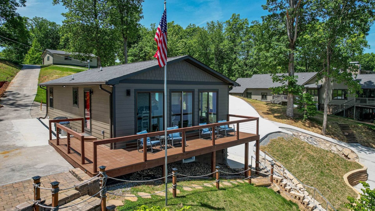 Chickamauga Lake House | Double J's LakeHouse on Chickamauga Lake