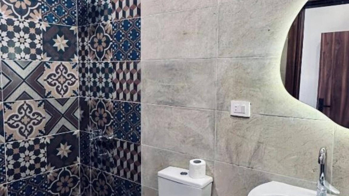 Giza Governorate Apartment | Double or Twin Room with Mountain View