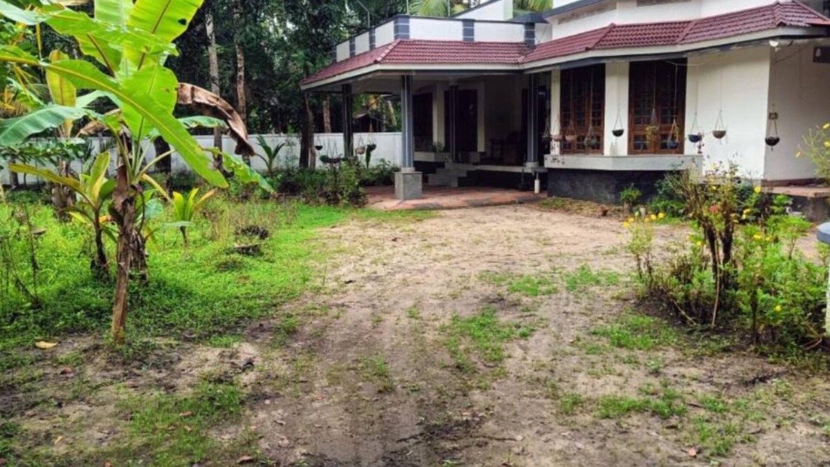 Pattanakkad House | Double room #2 @PEACE HOME STAY