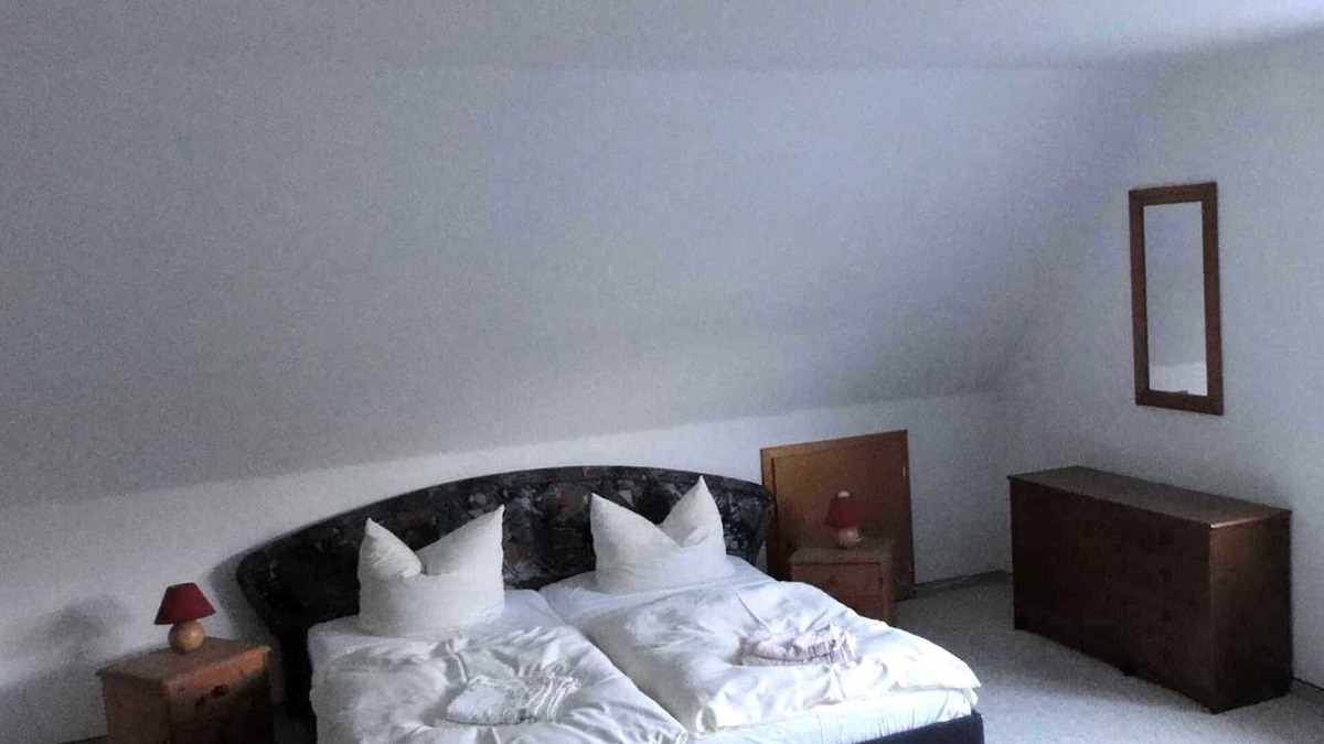 Lubkow Apartment | Double room 30 m² (shared bathroom) - Reetdachhaus Landhaus Ulrich