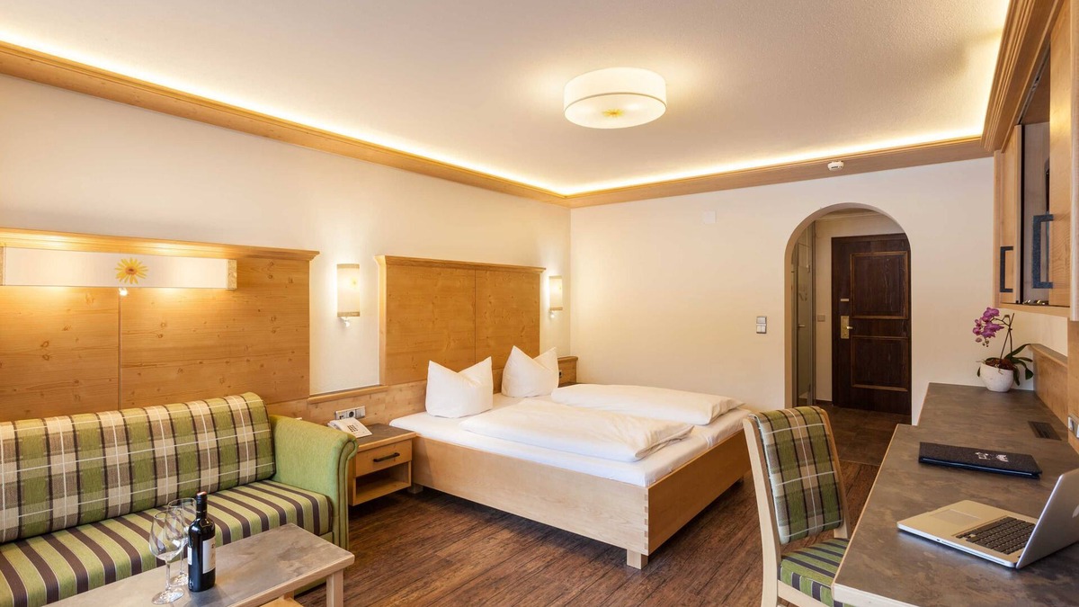 Haldensee Apartment | Double room Arnika - Hotel Tyrol am Haldensee