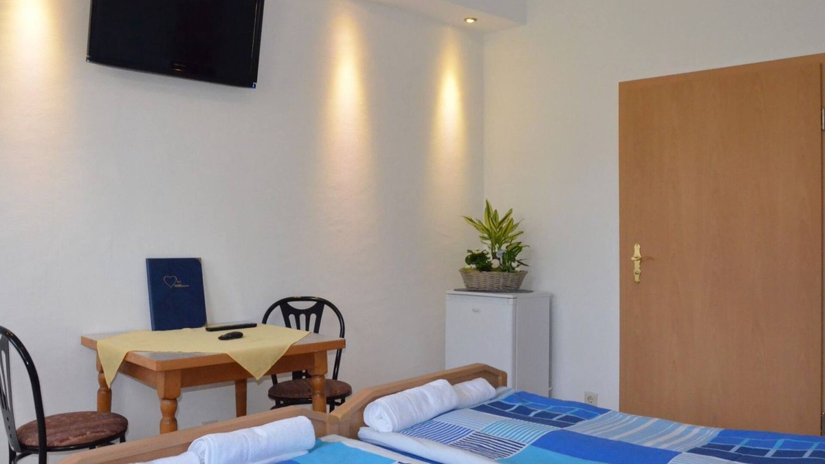 Glosingen Apartment | Double room barrier-free no. 5