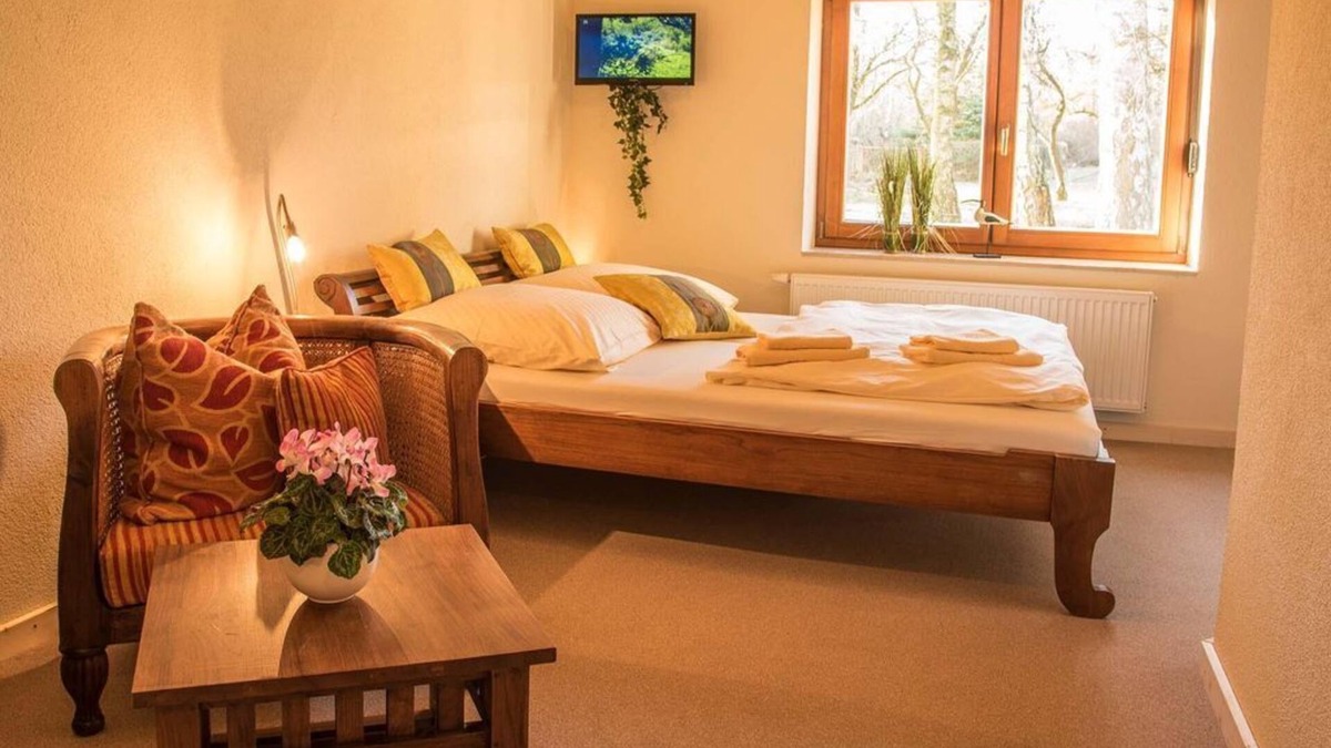 Bahretal Bed & Breakfast | Double room BASTEI - WITH breakfast - Pension Am historischen Kalkwerk
