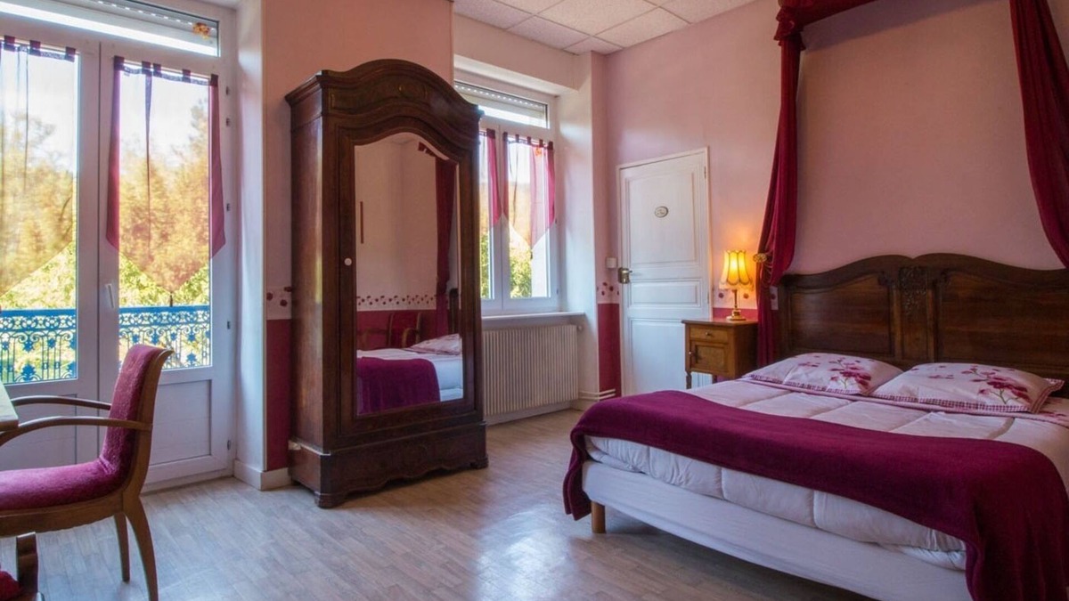 Saint-Affrique House | Double room-Comfort-Ensuite with Shower-2