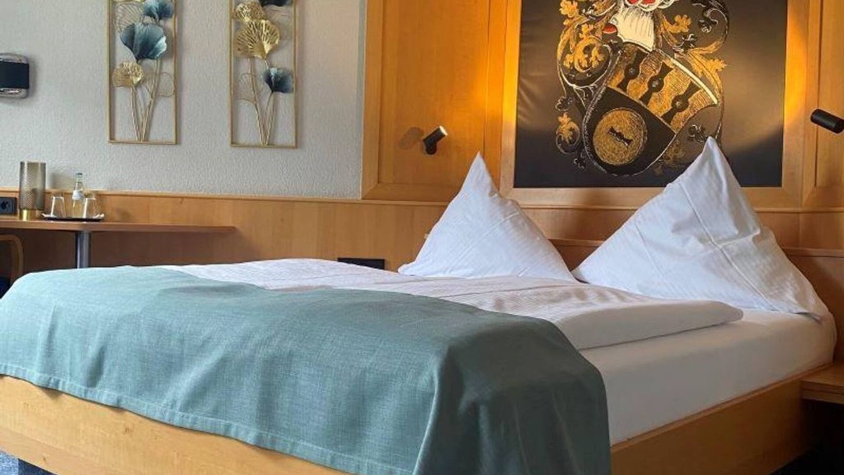 Bitburg House | Double room (main building) - Hotel Louis Müller