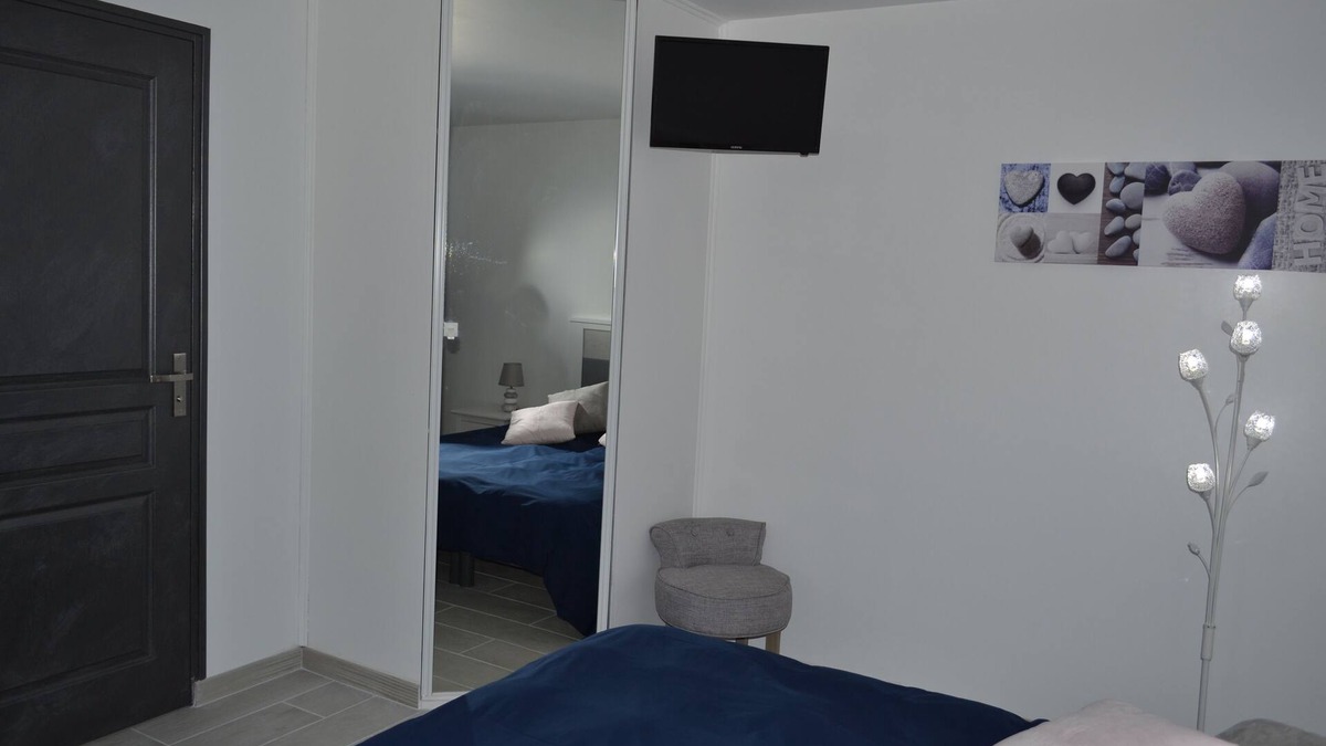 Marans House | Double Room "Oléron" - garden view