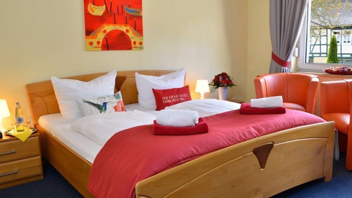 Morz House | Double room shower/WC, balcony - Hotel Zum Mühlental