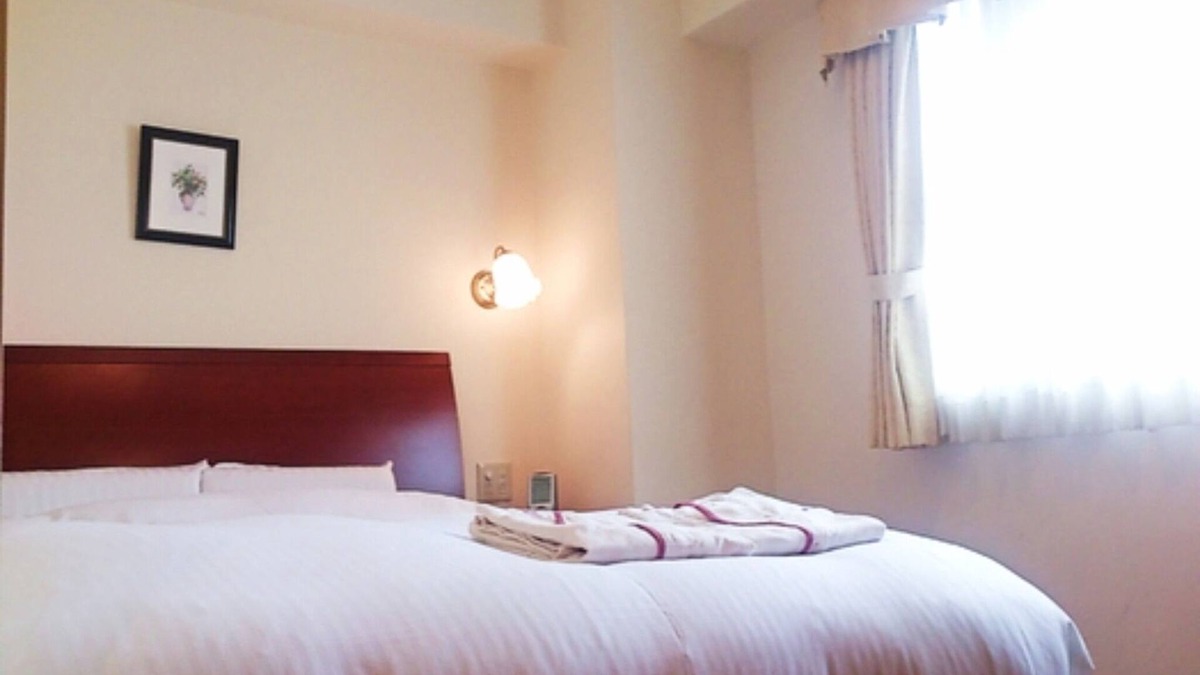 Asato Hotel | Double room Smoking 18m2 140cm bed | Okinawa/Naha Okinawa