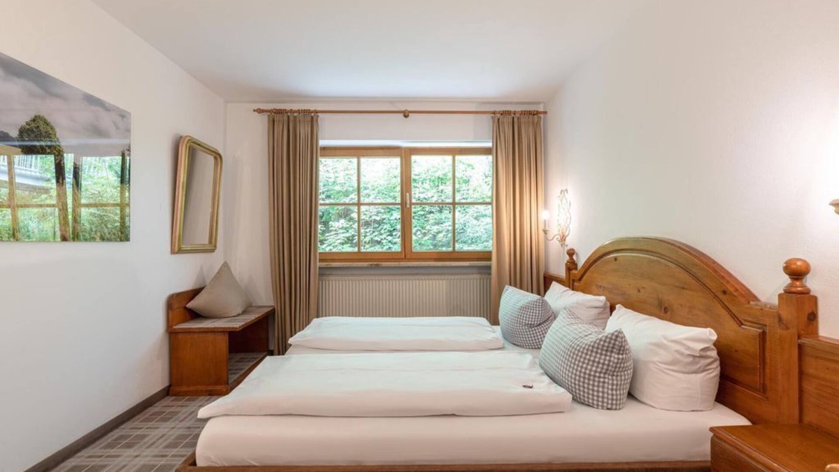 Ettal House | Double room without balcony - Hotel Blaue Gams