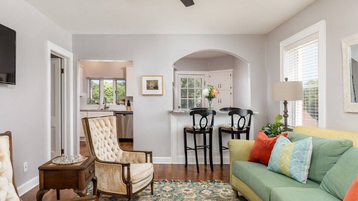 Riverview House | Double the Space|2Kitchens|2Livingspaces|Sleeps12