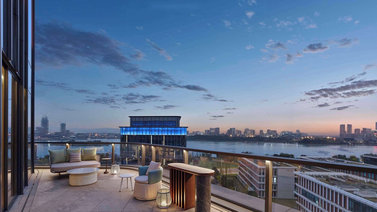 Shuangliu District Hotel | Doubletree By Hilton Chengdu Xinglong Lake