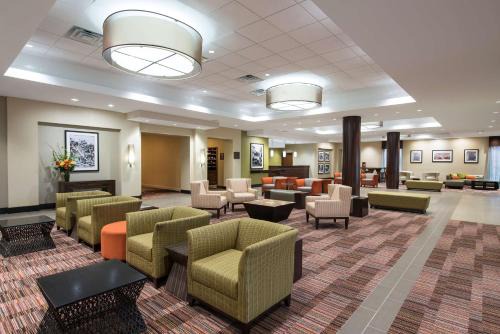 East Paris Hotel | DoubleTree by Hilton Hotel Grand Rapids Airport