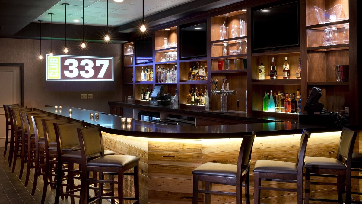 Lafayette Hotel | DoubleTree by Hilton Hotel Lafayette