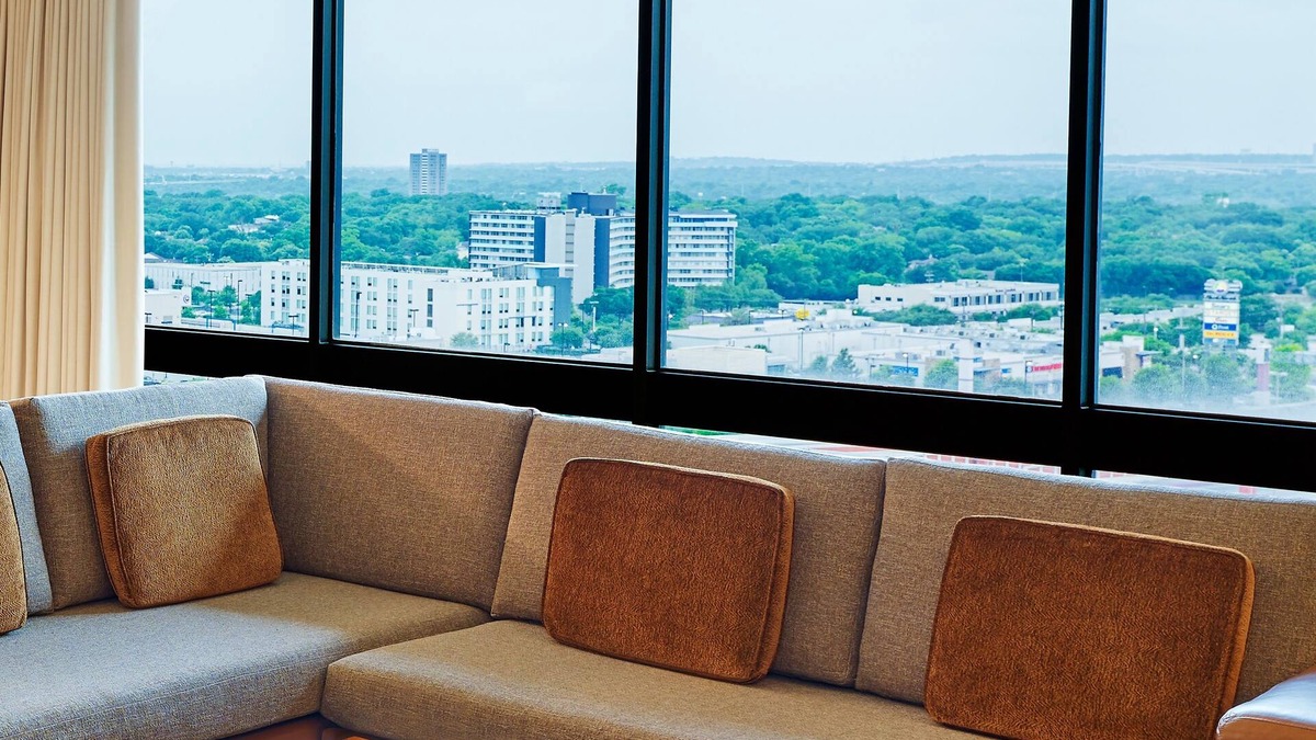 North San Antonio - SAT Hotel | DoubleTree by Hilton San Antonio Airport