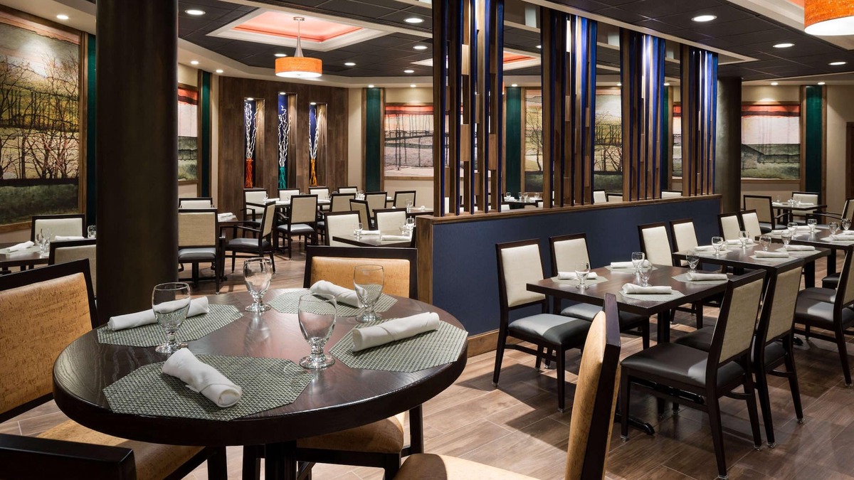 Somerset Hotel | Doubletree by Hilton Somerset Hotel and Conference Center