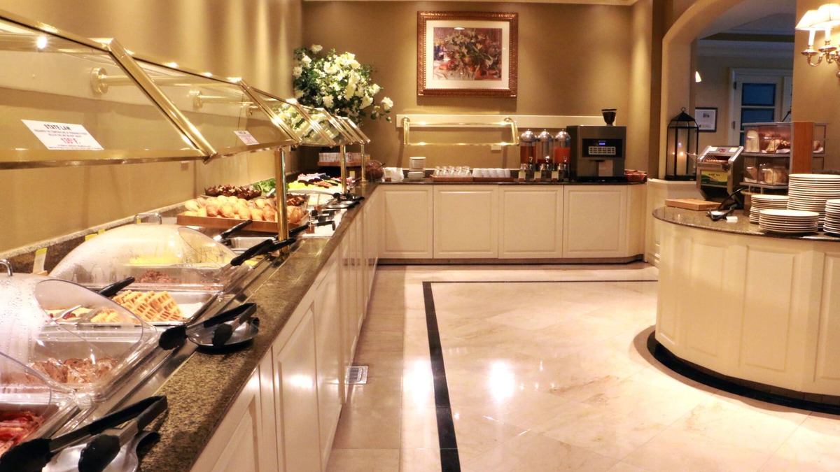 Southwood Hotel | DoubleTree by Hilton Torrance - South Bay