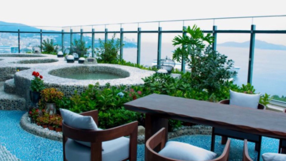 Huancui Hotel | DoubleTree by Hilton Weihai, China