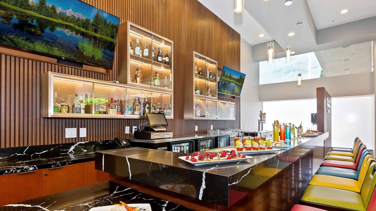 Whittier Hotel | Doubletree by Hilton Whittier Los Angeles