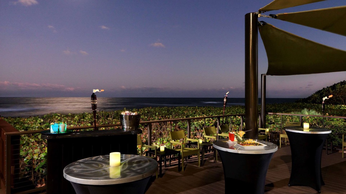 Ocean Park Hotel | DoubleTree Suites by Hilton Melbourne Beach Oceanfront
