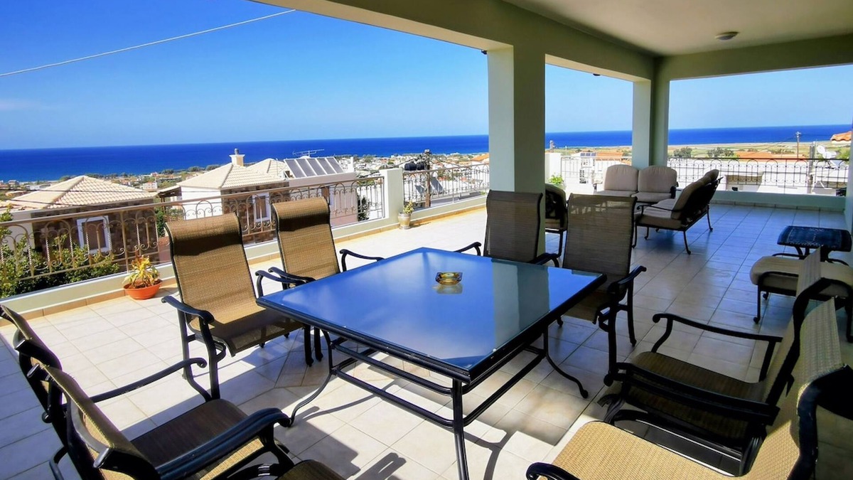 Dempla Apartment | Douranakis house · Seaview Apartment
