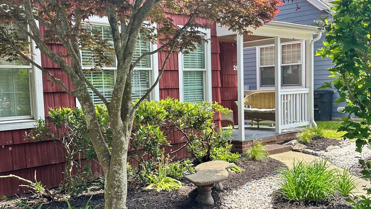 Rehoboth Beach House | Downtown, 6-bedroom house and cottage with rooftop views nOff-season discounts