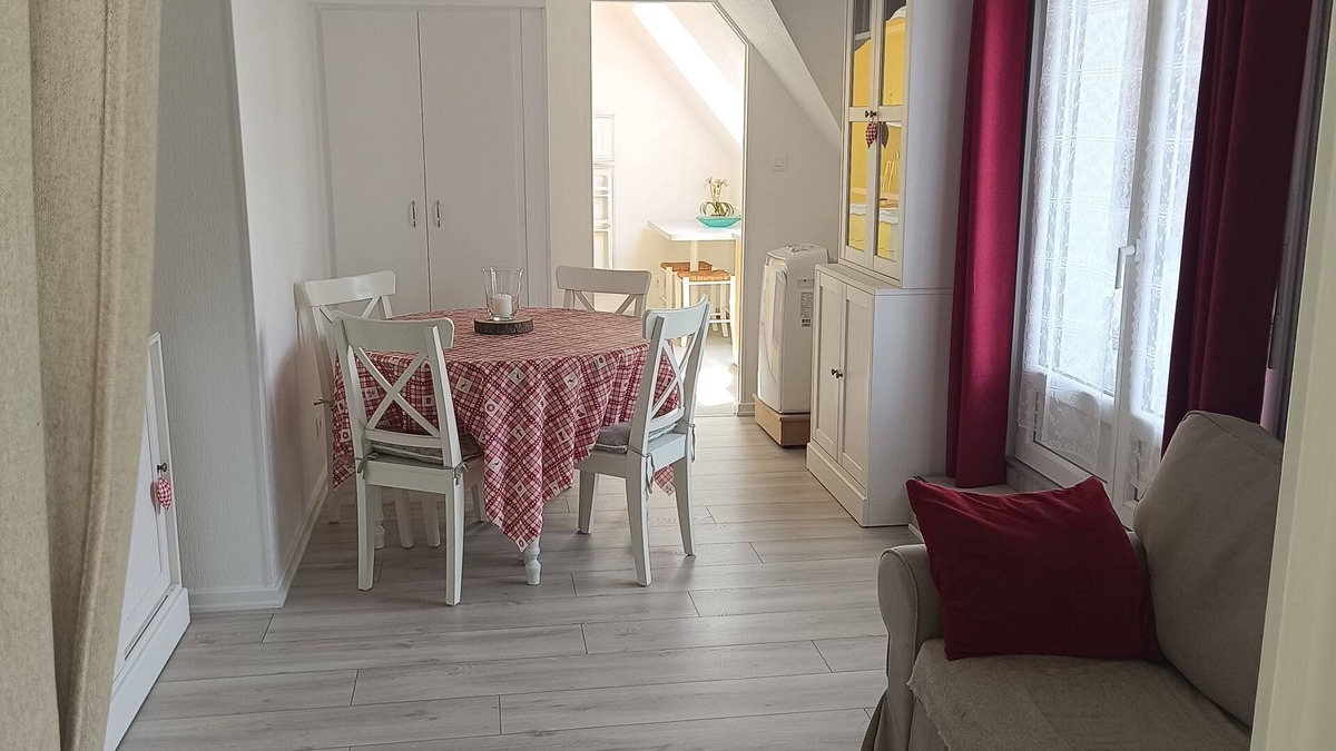 Quartier Saint-Leon Apartment | Downtown apartment + parking